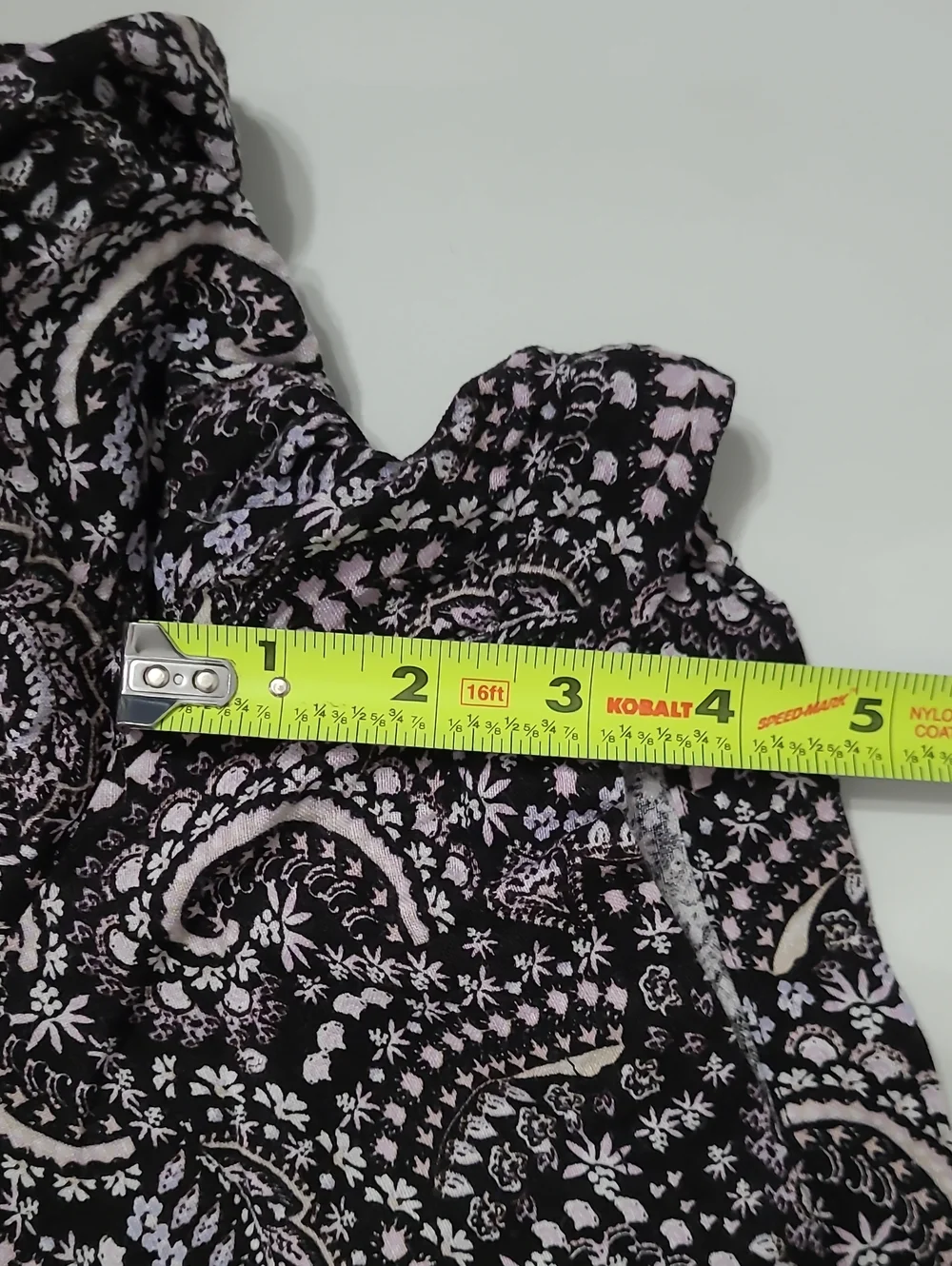 LOFT Black & White Paisley Print Linen Blend Shorts size Large